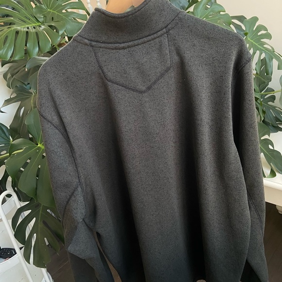 Eddie Bauer quest 1/4- zip pull over - Picture 2 of 3